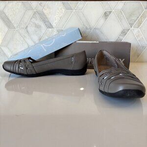 Lifestride Size 8WW Gray Grey Ballet Flat Memory Foam Soft System Insole Woven